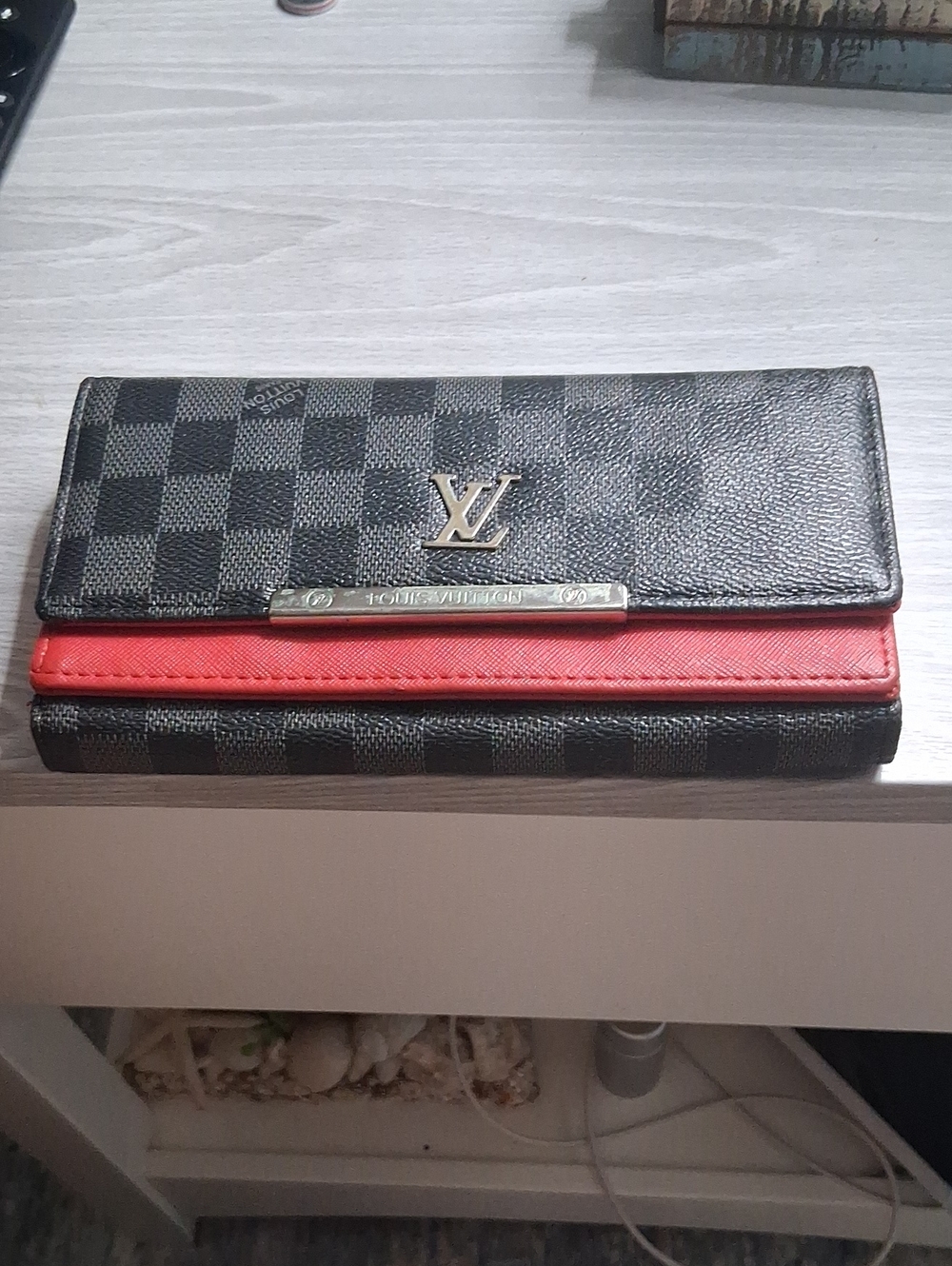 Unknown Source Black Checkered with Red Trim Continental Wallet